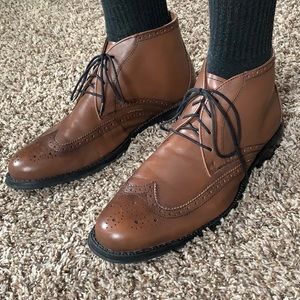 Men’s chukka dress shoes